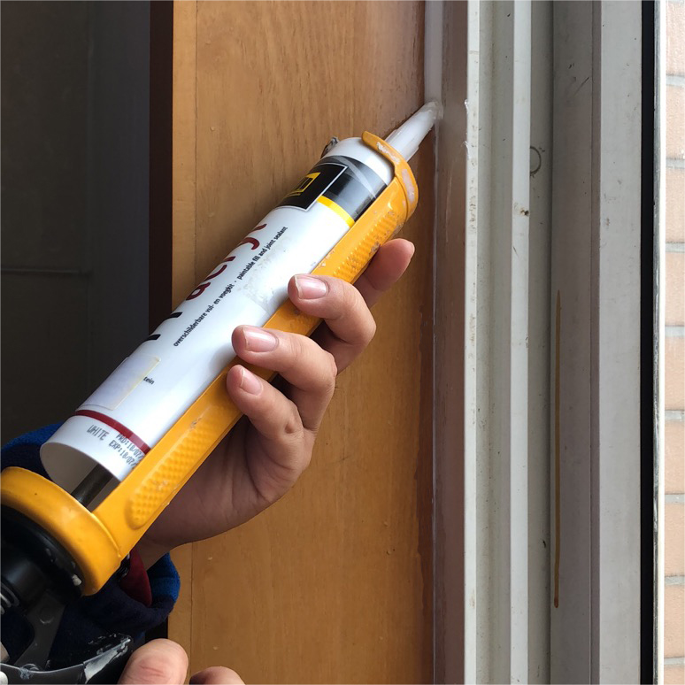 Acrylic Sealant application3